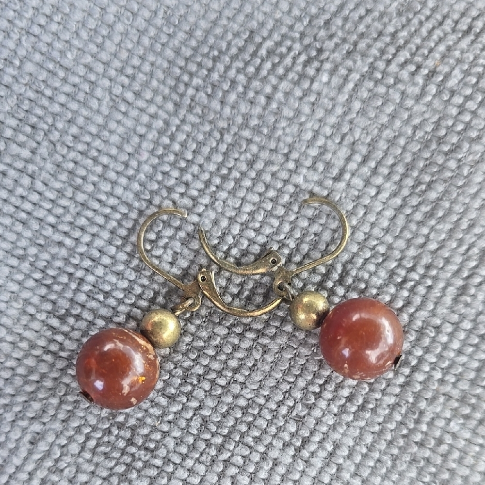 Elegant Brown Drop Earrings - Picture 4 of 5